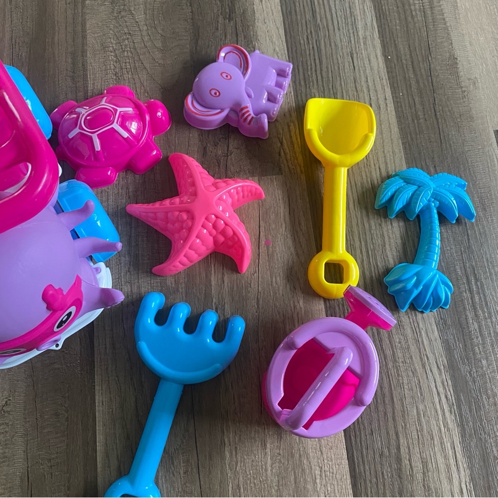 Colorful Beach Toy Set for Kids